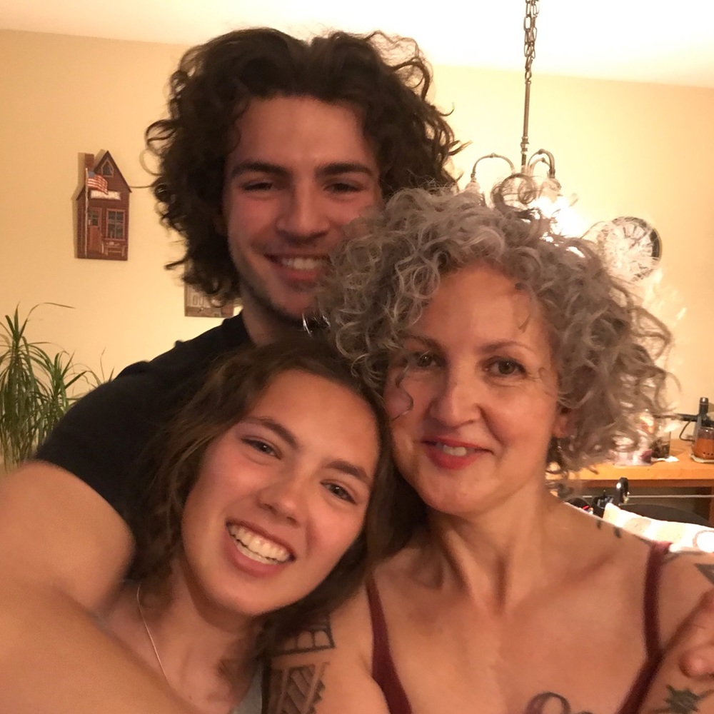 Meet your Posher, Isa